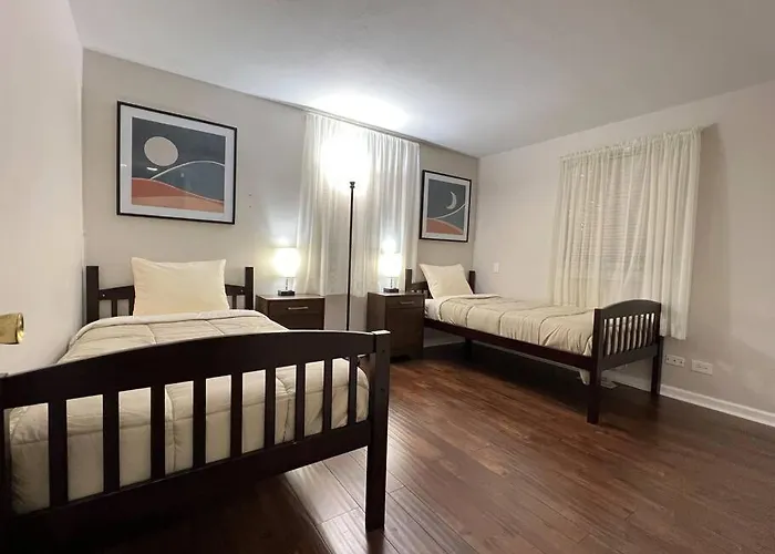 Pet Friendly Ranch 30 Mins From O'hare *